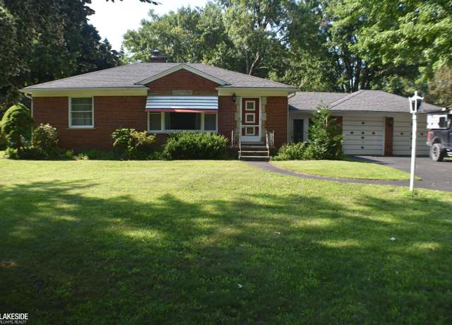 Property at 8925 Suncrest St, Sterling Heights, MI 48314, 3 beds, 2 baths