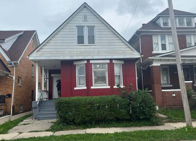 Property at 2436 Hewitt St, Hamtramck, MI 48212, 4 beds, 2.5 baths