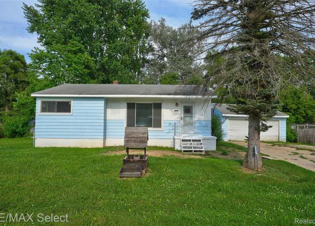 Property at 1413 Martha Ave, Burton, MI 48509, 3 beds, 1 bath