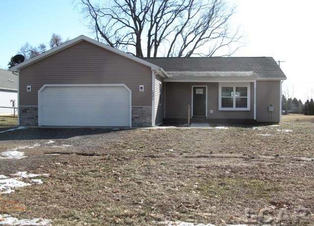 Property at 10375 Page Ave, Jackson, MI 49201, 3 beds, 2 baths