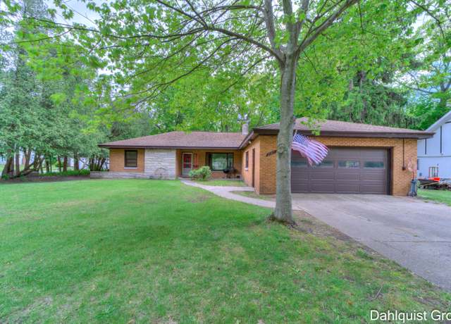 Property at 2587 Pennsylvania Ave, Muskegon, MI 49445, 2 beds, 1.5 baths