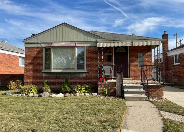 Property at 4413 18th St, Wyandotte, MI 48192, 3 beds, 2 baths