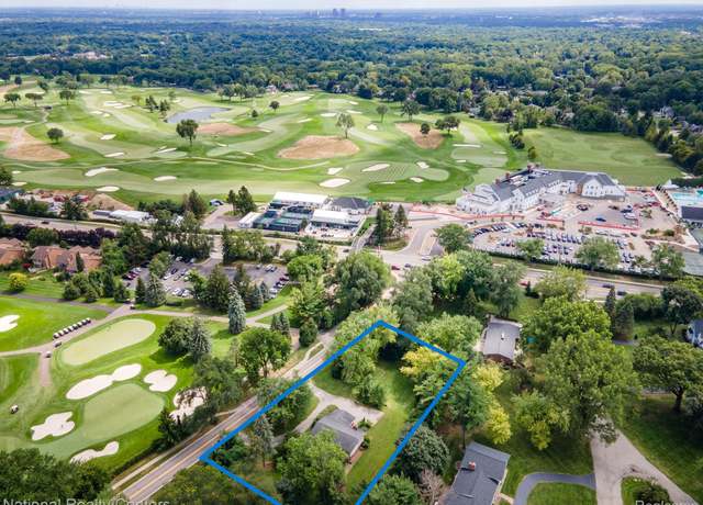 Property at 6450 Gilbert Lake Rd, Bloomfield Hills, MI 48301, 4 beds, 3 baths