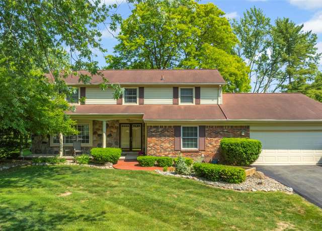 Property at 29832 High Valley Ct, Farmington Hills, MI 48331, 4 beds, 3.5 baths