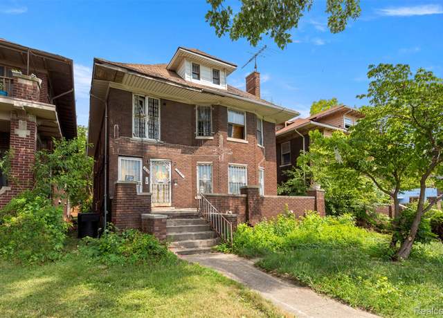 Property at 2633 W Grand Blvd, Dearborn, MI 48208, 6 beds, 3.5 baths