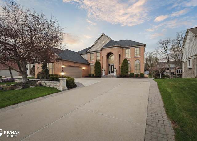 Property at 1342 Marina Pointe Blvd, Lake Orion, MI 48362, 5 beds, 4 baths