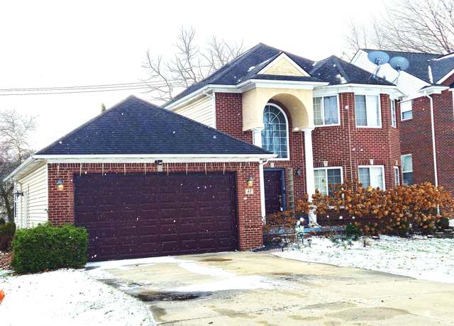 Property at 45 Forthton Dr, Troy, MI 48084, 4 beds, 3 baths