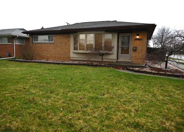 Property at 13093 Edison St, Southgate, MI 48195, 3 beds, 2.5 baths