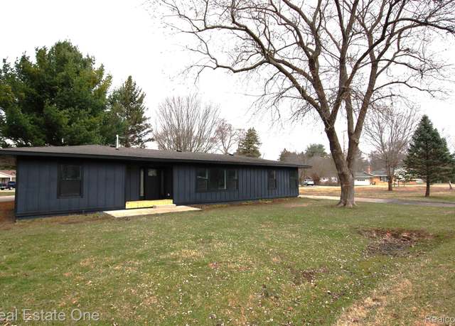 Property at 12357 Raymond Dr, Clio, MI 48420, 3 beds, 2 baths