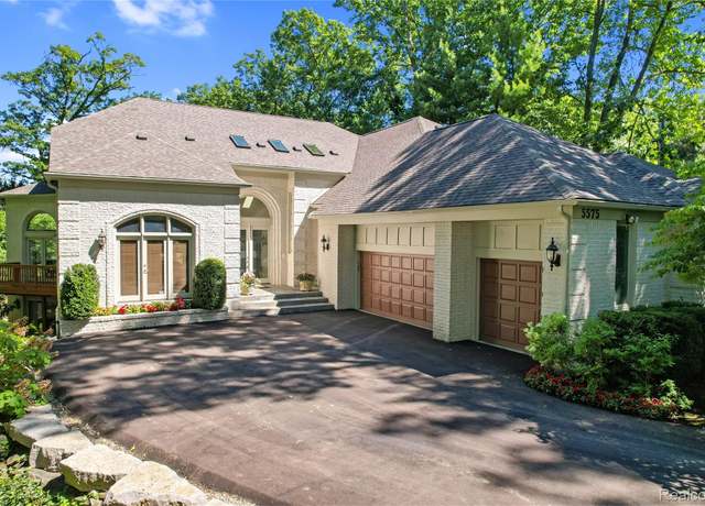 Property at 5575 Forman Dr, Bloomfield Hills, MI 48301, 4 beds, 5 baths