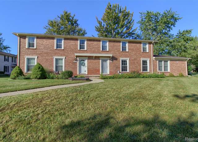 Property at 44503 N Umberland Cir, Canton Charter Township, MI 48187, 3 beds, 1.5 baths