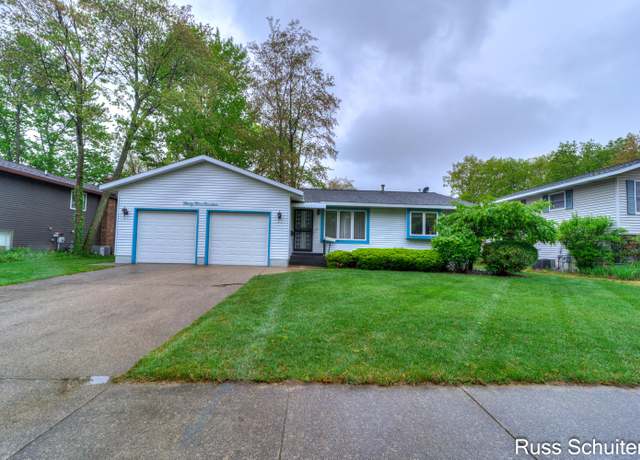 Property at 3319 Davis Rd, Muskegon, MI 49441, 2 beds, 1 bath