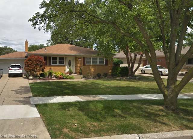 Property at 1098 S Brys Dr, Grosse Pointe Woods, MI 48236, 2 beds, 2 baths