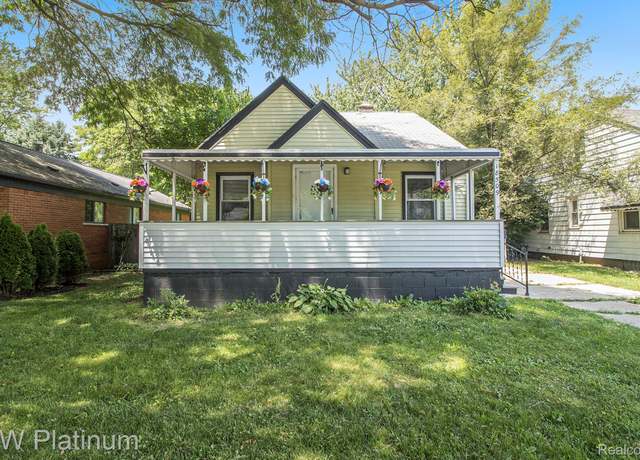 Property at 18509 Victor St, Roseville, MI 48066, 4 beds, 2 baths