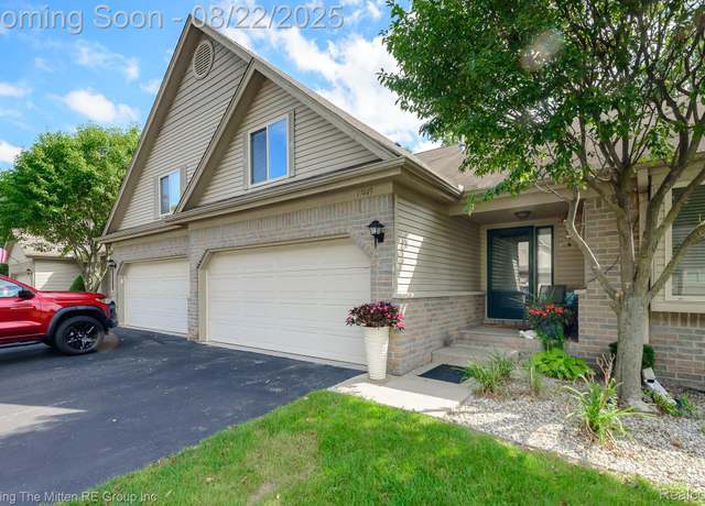 Property at 17449 Ava Ct, Huron Charter Township, MI 48164, 3 beds, 2.5 baths