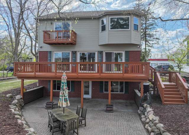 Property at 16191 Seymour Rd, Argentine, MI 48451, 3 beds, 3 baths
