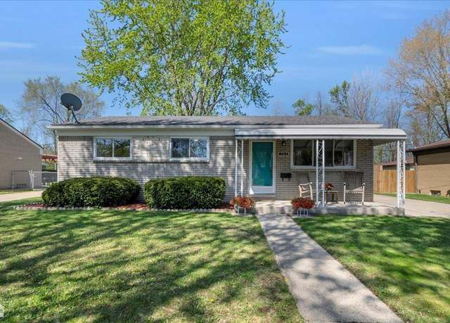 Property at 704 Georgia Ave, Marysville, MI 48040, 3 beds, 1.5 baths