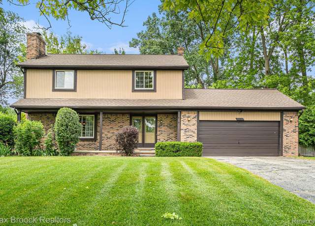 Property at 3906 Westlyn Dr, Lake Orion, MI 48359, 3 beds, 2.5 baths