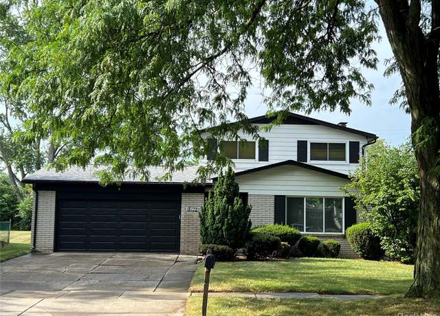 Property at 18172 Jeanette St, Southfield, MI 48075, 3 beds, 2 baths