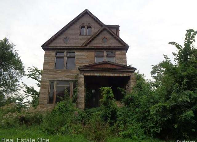 Property at 689 Gladstone St, Detroit, MI 48202, 4 beds, 1 bath