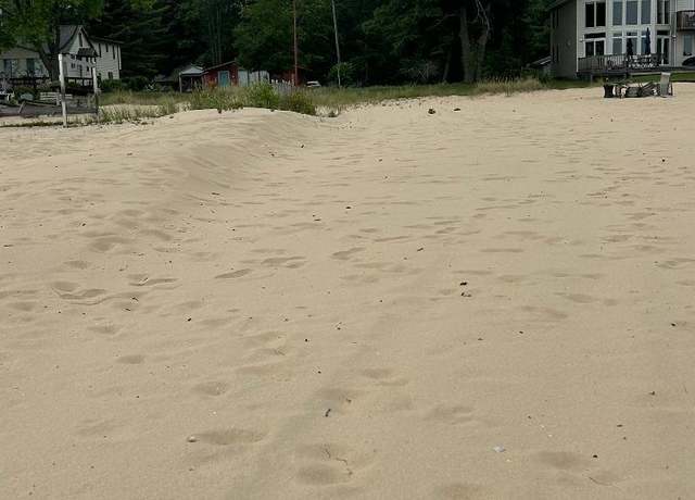 Property at 1858 Iris Dr, East Tawas, MI 48730