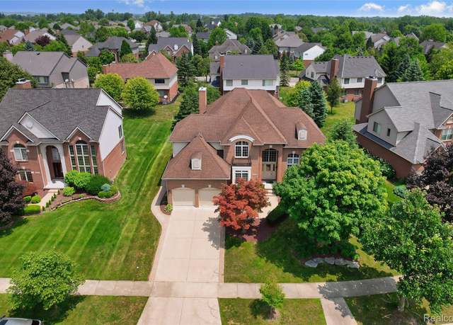 Property at 24352 Cavendish Ave W, Novi, MI 48375, 4 beds, 4.5 baths