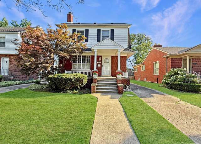 Property at 1837 Brys Dr, Grosse Pointe Woods, MI 48236, 4 beds, 2.5 baths