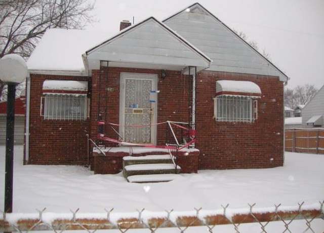 Property at 634 E Pulaski Ave, Flint, MI 48505, 2 beds, 1 bath