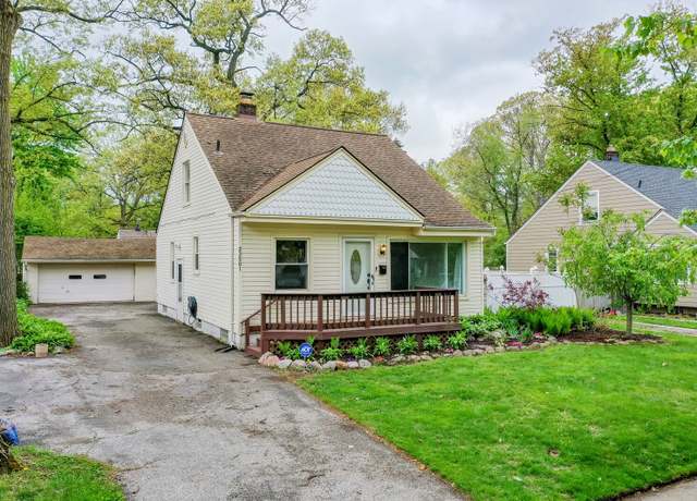 Property at 23501 Majestic St, Oak Park, MI 48237, 3 beds, 2 baths