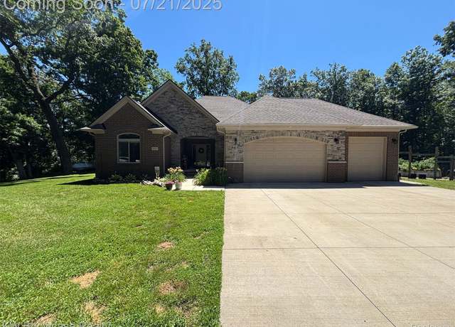Property at 1831 Hill Rd. Rd, White Lake, MI 48383, 3 beds, 3.5 baths