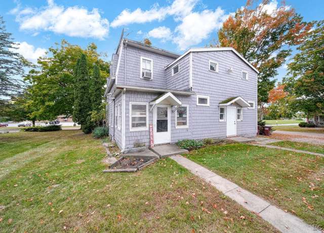 Property at 324 Railroad St, Hudson, MI 49247, 4 baths