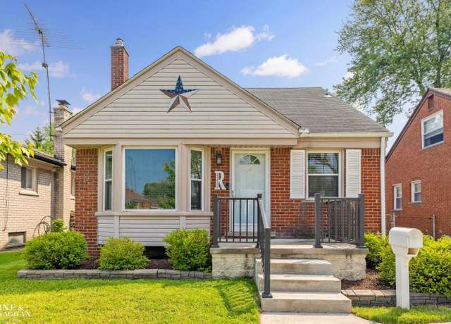 Property at 23016 California St, St Clair Shores, MI 48080, 4 beds, 1 bath