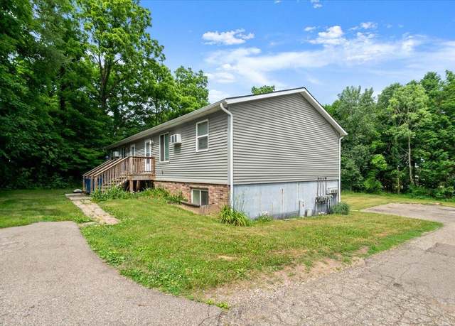 Property at 3630 Douglas Ave, Kalamazoo, MI 49004, 8 beds, 4 baths