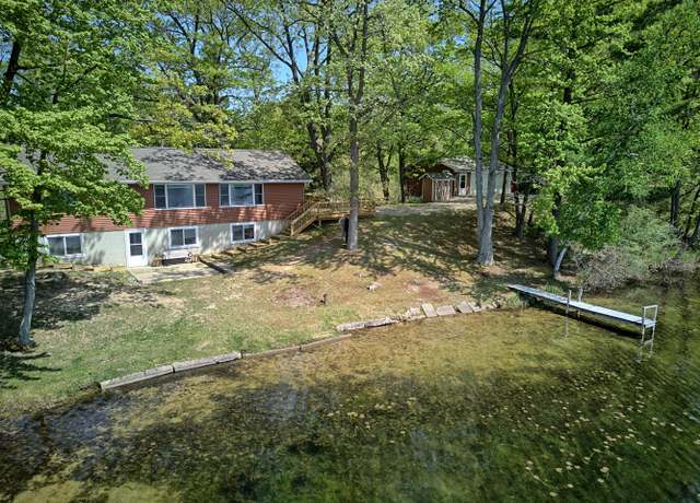 Property at 15065 Becker Dr, Mecosta, MI 49332, 4 beds, 2 baths