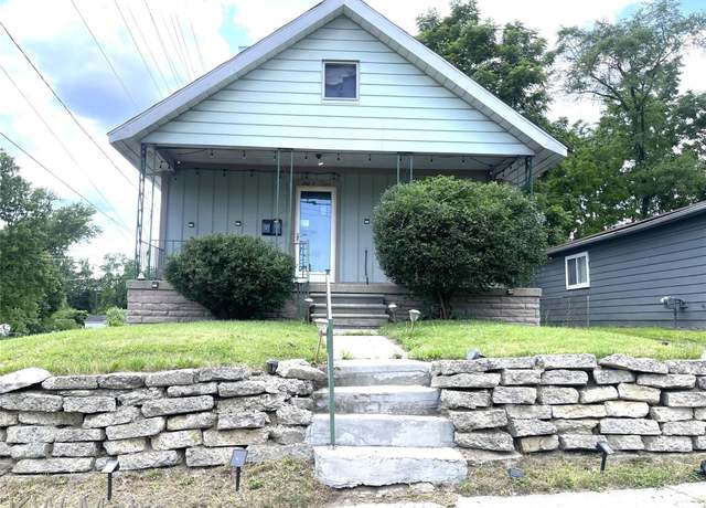 Property at 103 N Roselawn St, Pontiac, MI 48342, 3 beds, 2 baths