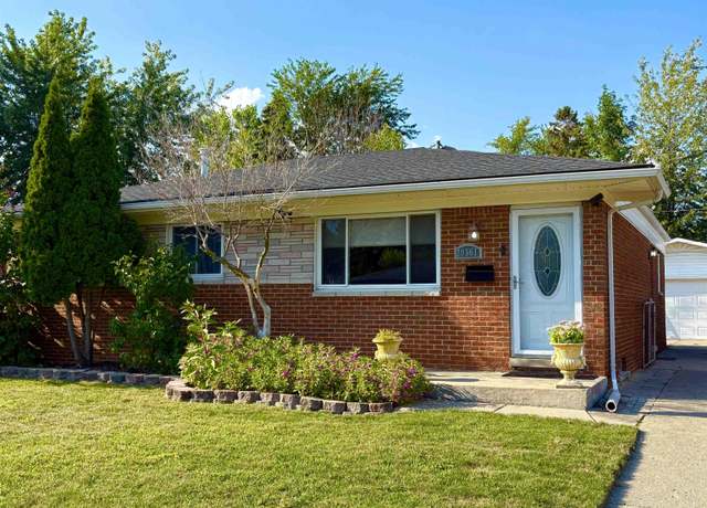 Property at 20561 Kemp St, Clinton Charter Township, MI 48035, 3 beds, 1.5 baths
