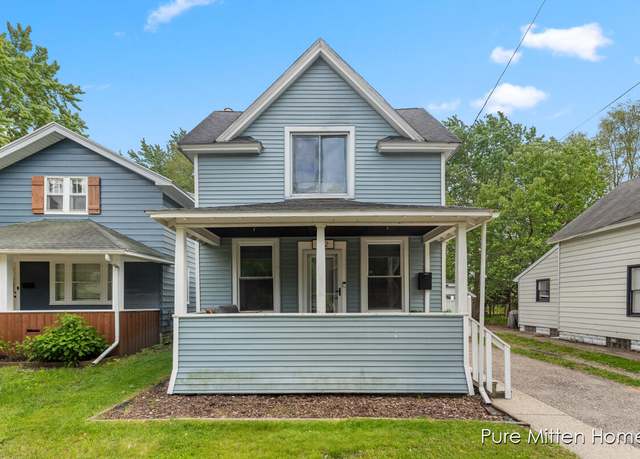 Property at 912 Arianna St NW, Grand Rapids, MI 49504, 3 beds, 2 baths