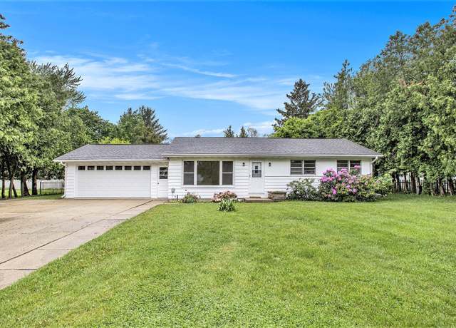 Property at 120 Marigold Ave, Portage, MI 49002, 3 beds, 1.5 baths