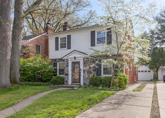 Property at 645 Elmwood St, Dearborn, MI 48124, 3 beds, 3.5 baths