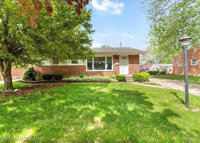 Property at 8424 Roosevelt St, Taylor, MI 48180, 3 beds, 2.5 baths