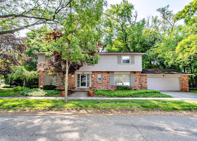 Property at 8019 Concord Rd, Huntington Woods, MI 48070, 4 beds, 3.5 baths