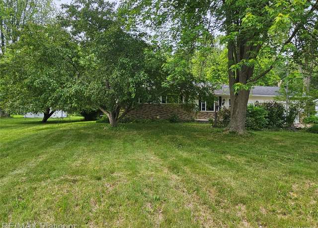 Property at 1320 W Wilson Rd, Clio, MI 48420, 3 beds, 1.5 baths