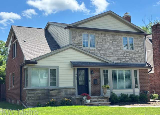 Property at 1905 Maryland Blvd, Birmingham, MI 48009, 3 beds, 2.5 baths