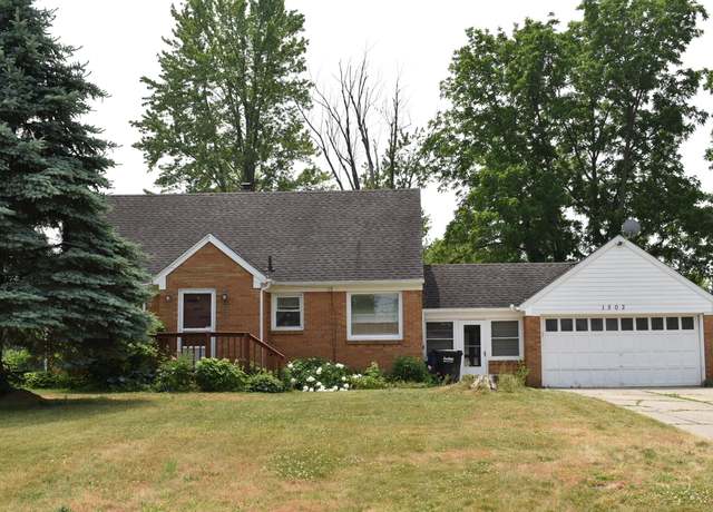 Property at 1502 48th St SE, Kentwood, MI 49508, 3 beds, 1.5 baths