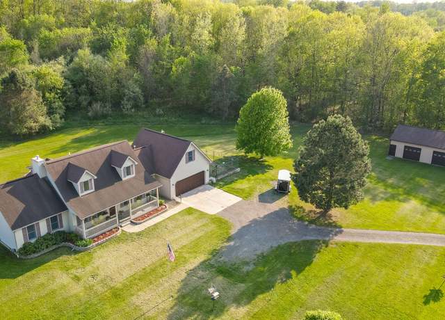 Property at 4231 Lippincott Rd, Lapeer, MI 48446, 4 beds, 2.5 baths