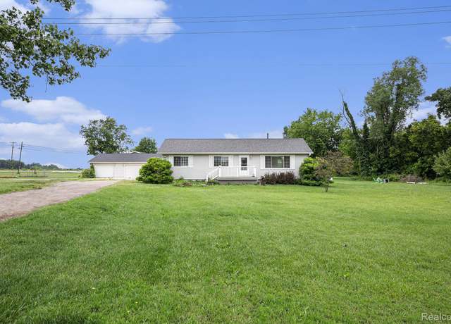 Property at 11508 Grand Blanc Rd, Gaines, MI 48436, 3 beds, 1.5 baths