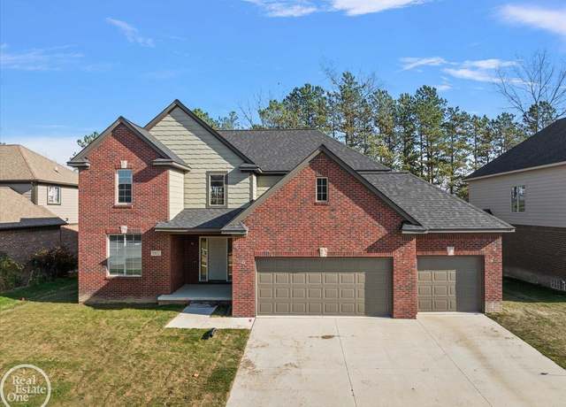 Property at 50632 Summit View Dr, Macomb, MI 48044, 4 beds, 2.5 baths