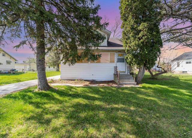 Property at 3026 Janes Rd, Buena Vista, MI 48601, 4 beds, 1 bath