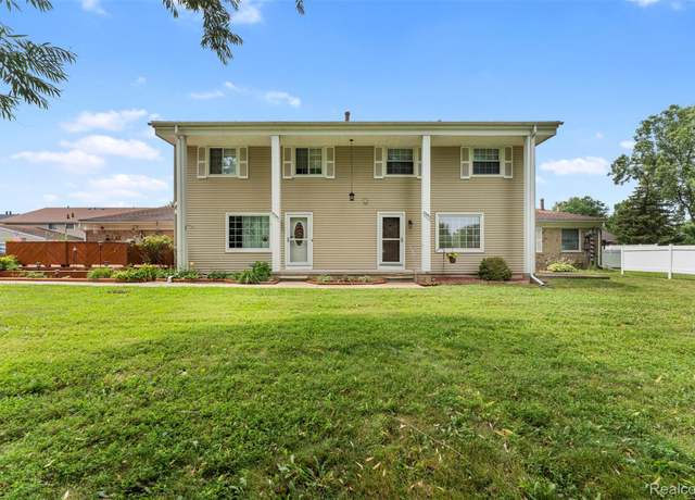 Property at 27093 Winchester St #5, Brownstown Charter Township, MI 48183, 3 beds, 1.5 baths