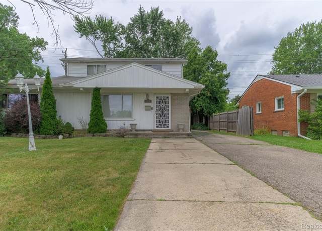 Property at 29249 Everett St, Southfield, MI 48076, 4 beds, 2.5 baths